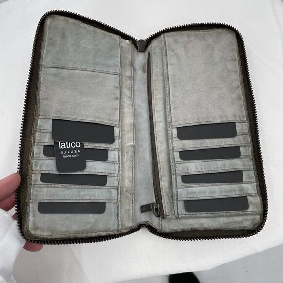 Latico Gray Woven Wallet - Picture 3 of 3